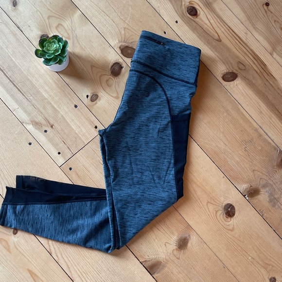 Mesh panel legging - Picture 2 of 10